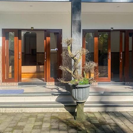 Puri Radent Ubud Redpartner 德格拉朗 外观 照片